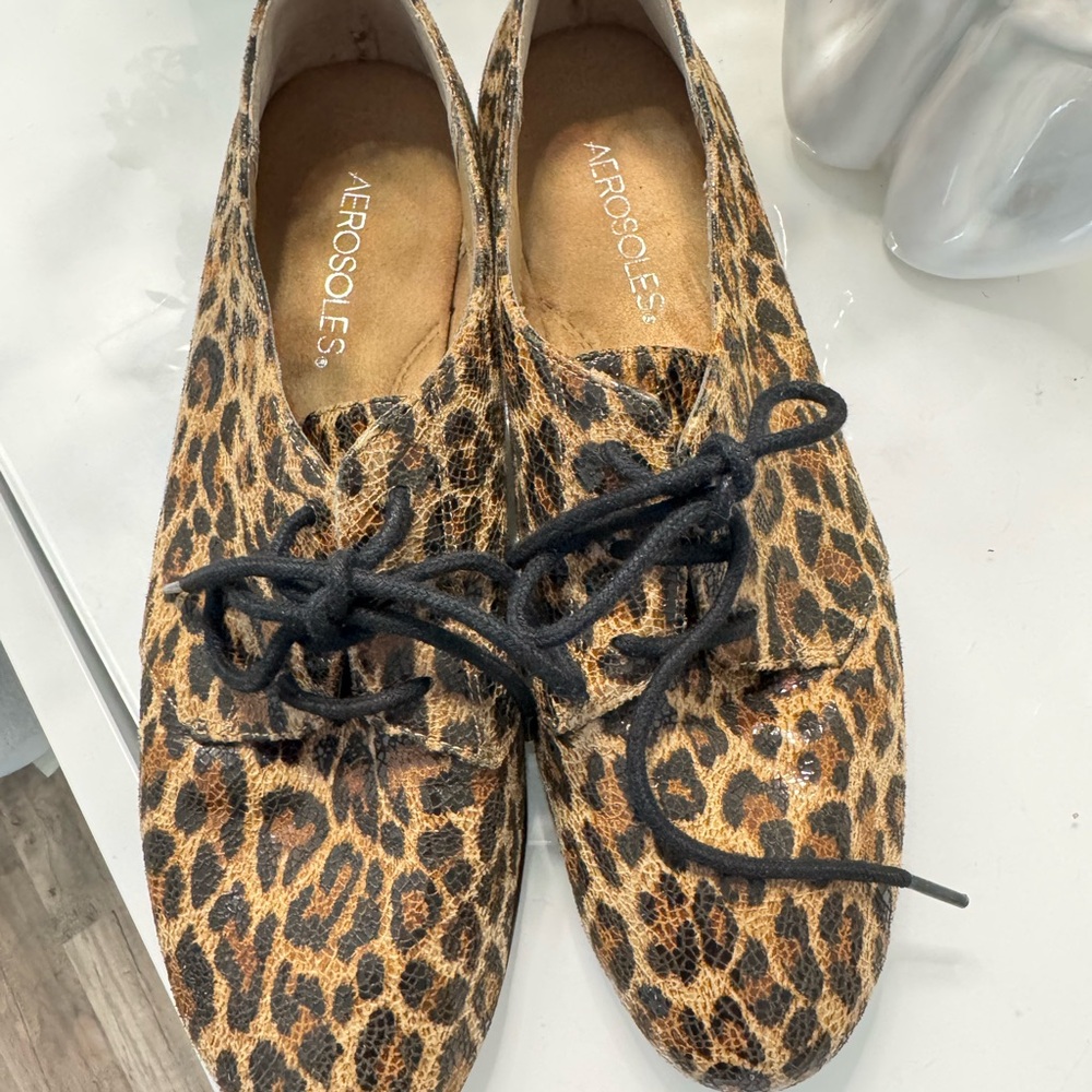 AEROSOLES Leopard Print Lace-Up Flats - Black & Brown US 8.5 - Picture 4 of 11